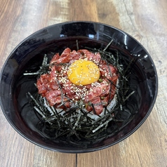 ユッケ丼(近江牛使用)