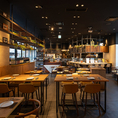 最大120名様での貸切・半貸切・立食パーティも可能です。お気軽にお問い合わせください ♪