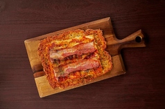 白州ベーコンのスモーキーピザ