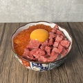 料理メニュー写真 【名物】大トロ×いくらのミニ贅沢丼