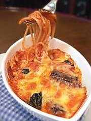 なすとベーコンの焼きスパゲティ　グラタン風