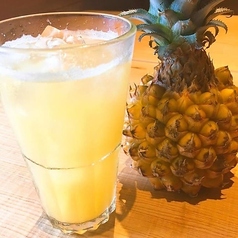 ガツンと果肉のパインサワー
