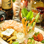 お集まりにおすすめなプランも♪贅沢飲み放題付！ボリューム満点お料理10品で6000円(税込)！