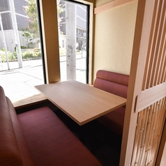 落ち着いた上質空間で、クエや本マグロ、鎌倉野菜などの厳選された食材をお楽しみ下さい。ご予算に合わせたコースもご用意がありますので、お客様のご都合に合わせてご相談下さい。