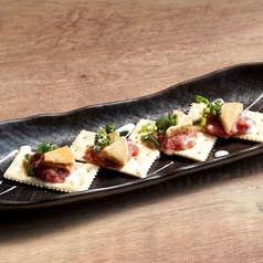 馬トロカナッペ