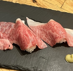 黒毛和牛の大判肉寿司