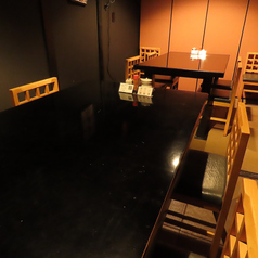 【完全個室】テーブル6名席をご用意♪完全個室だから安心してお食事をお愉しみ頂けます♪