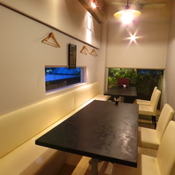 落ち着きのあるくつろぎ空間が自慢のお洒落な店内♪