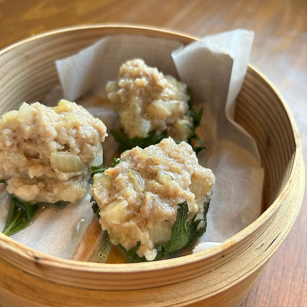 オトナの大葉焼売！皮を大葉にすることでヘルシーにかつ、満場一致イチオシ商品！