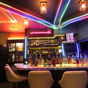 BAR夜美国の雰囲気1