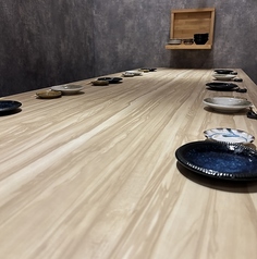 全席掘り炬燵席全席完全個室なので会社の飲み会、接待、お食事会に。掘りごたつ個室でプライベートな空間◎