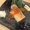 料理メニュー写真&nbsp;サーモンハラスといくら/Salmon Belly with Salmon Roe