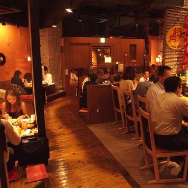 韓国居酒屋 美味辛厨房 まるから千葉店の雰囲気1