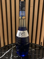 ボルス ブルーキュラソー