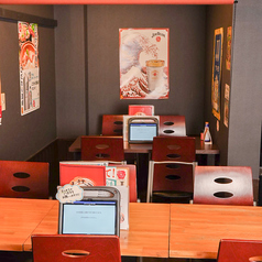 【2Ｆ】3名様～最大22名様までご利用可。お席のレイアウトは自由に組めます。【3Ｆ】4名様～最大13名様までご利用可。