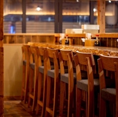 接待やお祝いといった特別な日を当店でお過ごしください。食材の質にこだわり北海道和牛や活きの良い旬の海鮮を使った鉄板焼きをご提供致します。また落ち着いた雰囲気となっており、絶品料理を心地よい空間でお楽しみいただけます。