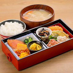 焼鳥 串カツ&飲み放題 たま 名掛丁店のおすすめランチ1