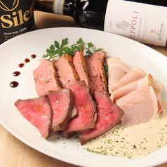 お肉の盛り合わせ