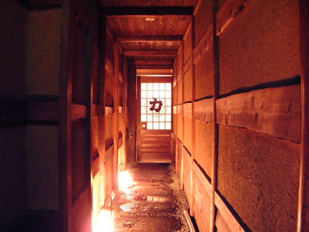 情緒漂うお店までの道程。香ばしい香りが漂ってきます。