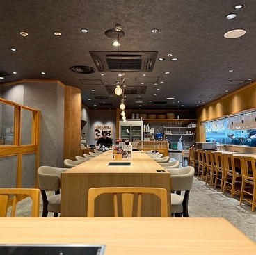 焼肉こじま離れ ハービスPLAZA大阪の雰囲気1