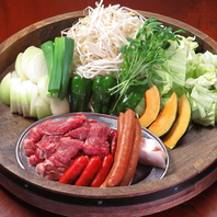 厳選ラム肉と秘伝のタレ！ジンギスカンを〆まで楽しむ♪