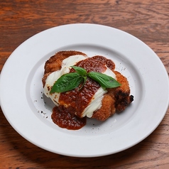 極厚ポークカツレツ モッツァレラチーズのせ