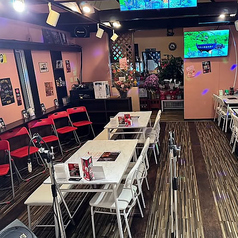 カウンター席あり