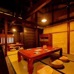 酒場のはったりの雰囲気2