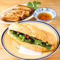料理メニュー写真&nbsp;コンボ　バインミー＋揚げ春巻き