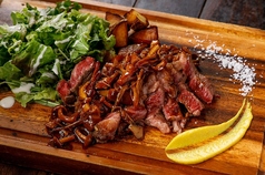 【北海道ブランド牛神居牛のタリアータ】バルサミコバターソースの写真