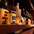 自慢の焼き鳥や、各種串物、大分の郷土料理、海鮮料理などメニューも豊富！飲み物は生ビールはもちろん大分麦焼酎など厳選した銘柄も取り扱っております♪少人数から大人数まで対応可能なお座敷やテーブル席、カウンター席など、シーンに合わせてお楽しみいただけます◎