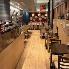 岡山 インドカレー専門店 ナマステ・ガネーシャ アクアウォーク大垣店の雰囲気3