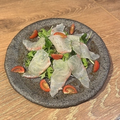 梶谷農園さんの野菜で食べる鯛のカルパッチョ