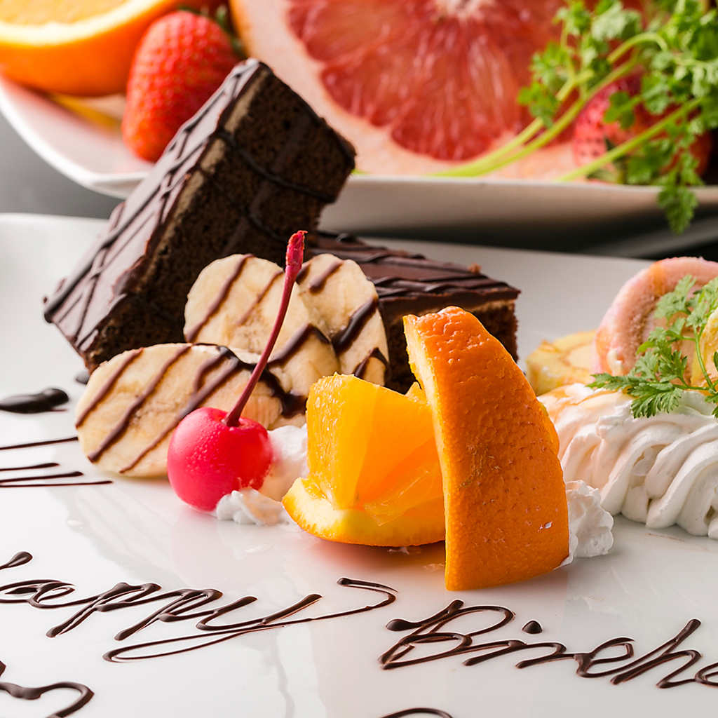 お誕生日、記念日特典！ デザートプレート無料プレゼント♪その他女性を魅了する絶品スイーツ多数♪