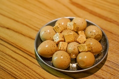 クリームチーズとうずらの醤油漬け