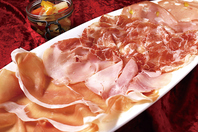 サルミエーレ厳選の生ハム