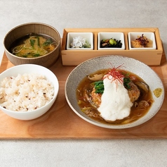 季節のハンバーグ　