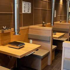 ＜2名テーブル×3卓＞ございます。デートでもご利用いただけます♪