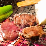 七輪の炭火焼きで豪快に焼くから美味しい！