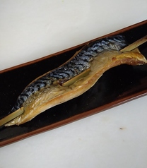塩サバの串焼き