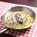 料理メニュー写真&nbsp;しらすと大葉のペペロンチーノ：スパゲッティーニ