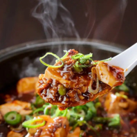 自慢の「劉麻婆豆腐」は土鍋で熱々をご提供！！