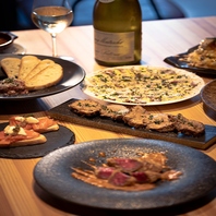 炭火で魅せるお酒をもっと楽しむための料理の数々◎