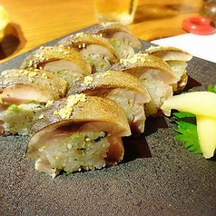 脂がのった金華鯖の棒寿司の写真