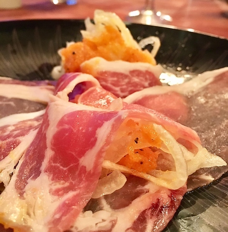 ディナーでしか食べることができない淡路島から取り寄せた「えびすもち豚」の生ハム♪