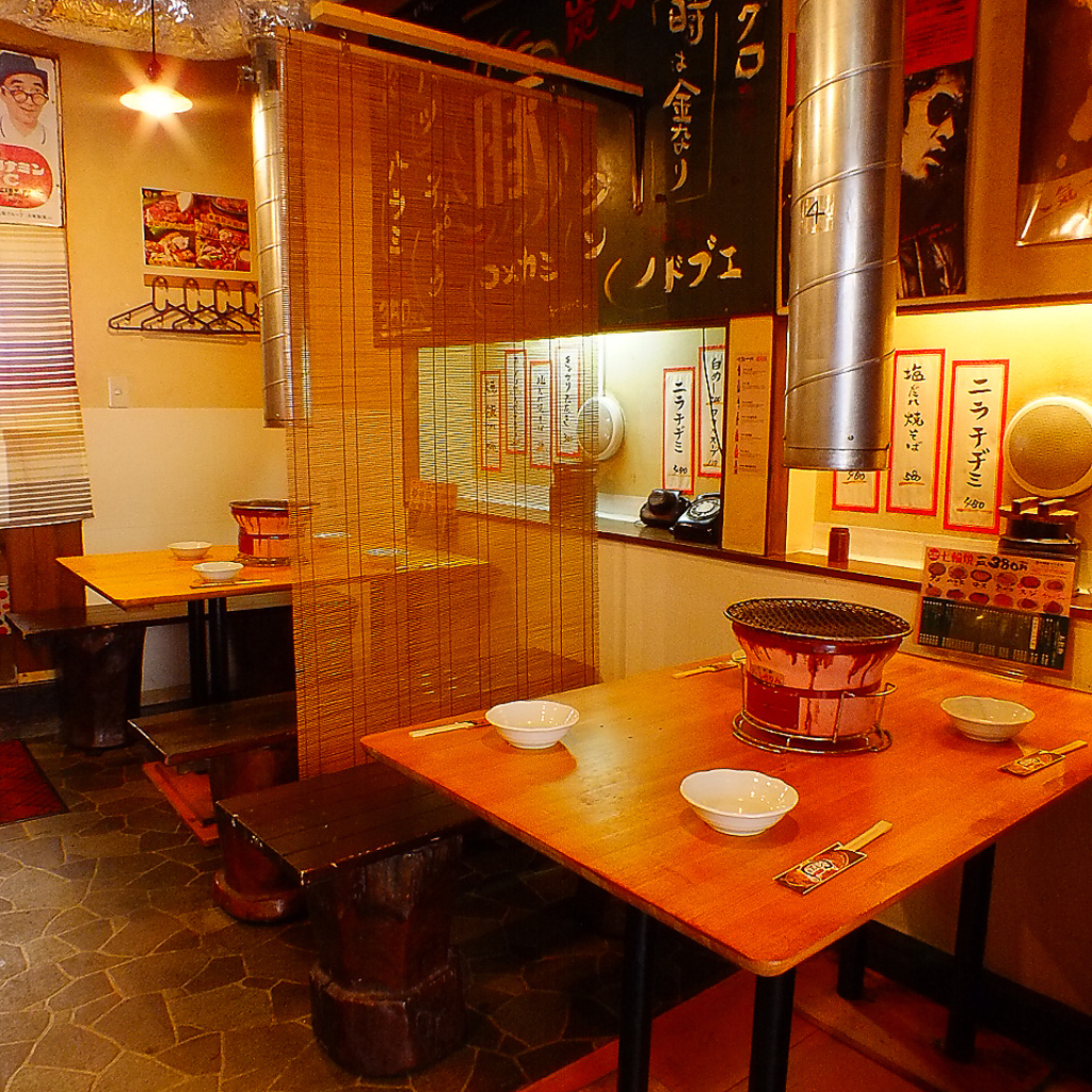 ほっと落ち着く昔ながらの雰囲気の店内☆
