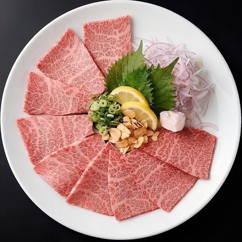 とろける焼きしゃぶと秘伝ハラミが自慢。堺で愛される老舗焼肉店。駐車場完備