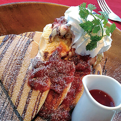 あまおうのパンケーキ トリプル