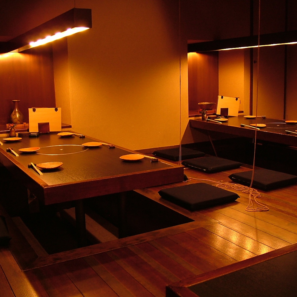 宴会は最大24名様まで対応可能な掘りごたつ席がおすすめ！宴会や女子会などの大人数での宴会に最適☆