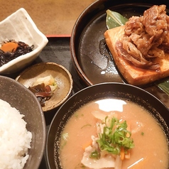 揚げ立て厚揚げ牛肉甘辛炒め定食